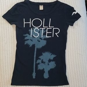 Hollister t-shirt